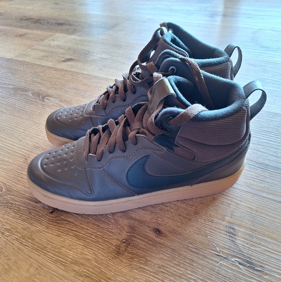 Nike Court Borough - Picture 4 of 15